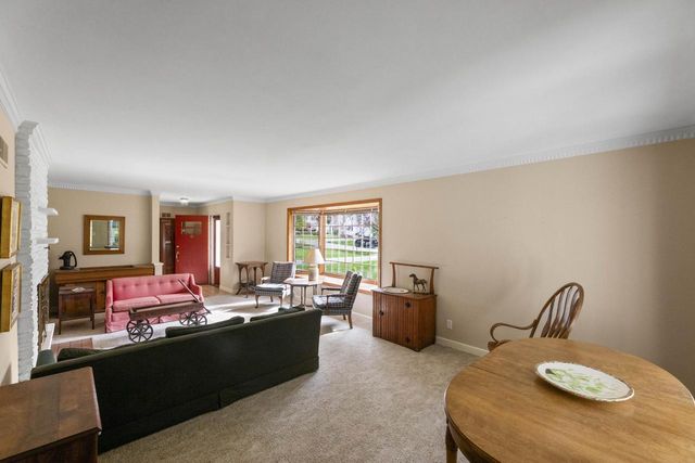 825 Kurtis DRIVE, Elm Grove, WI 53122