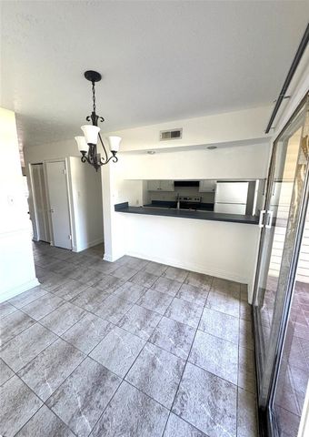 6301 23RD STREET N, St Petersburg, FL 33702
