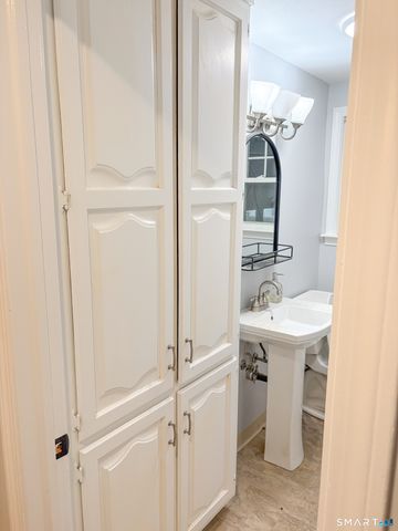 37 Mathewson Avenue, Enfield, CT 06082