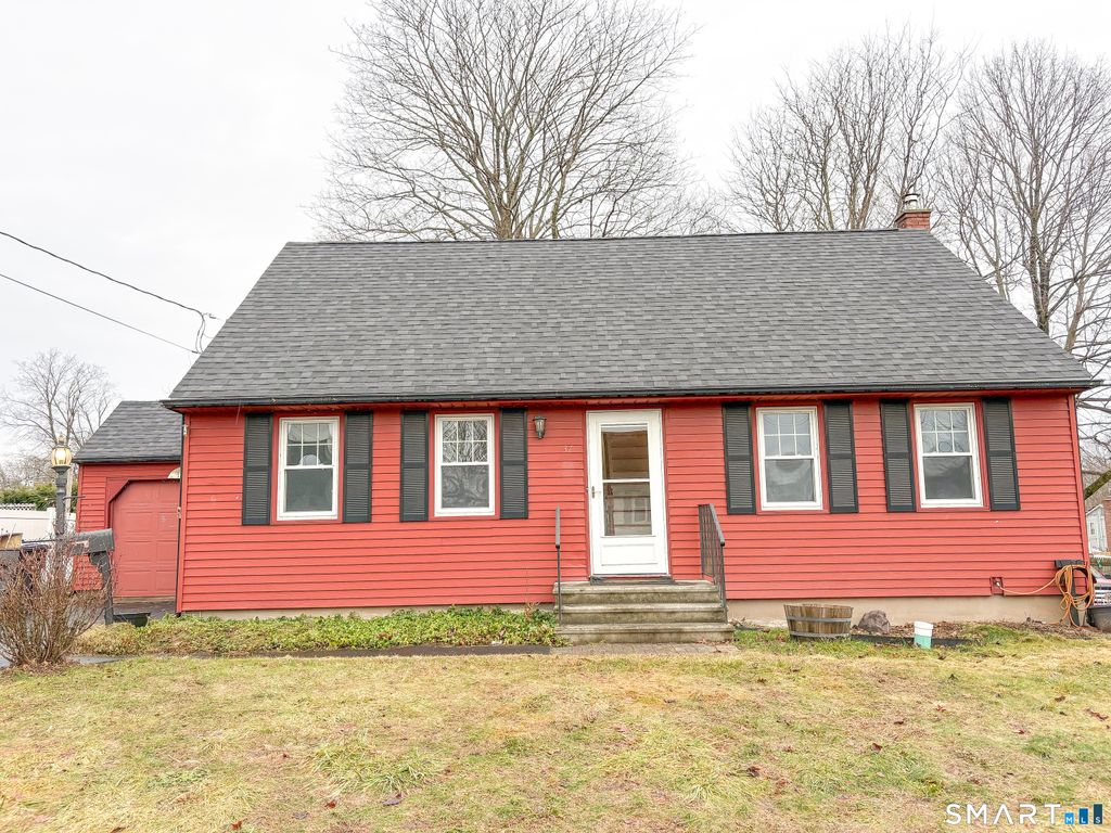 37 Mathewson Avenue, Enfield, CT 06082