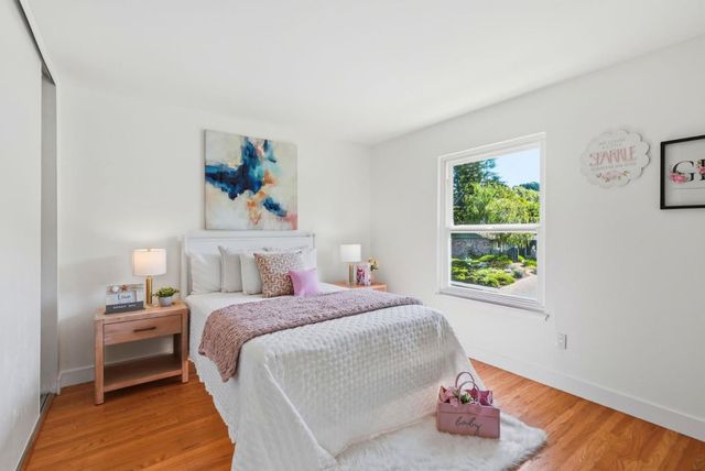 1276 Larch Avenue, Moraga, CA 94556