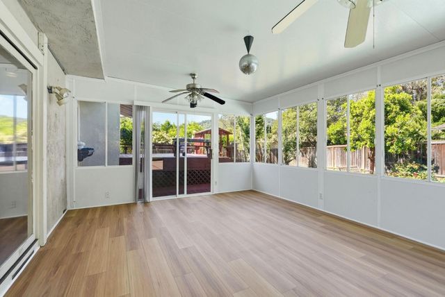 1276 Larch Avenue, Moraga, CA 94556