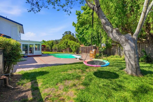 1276 Larch Avenue, Moraga, CA 94556