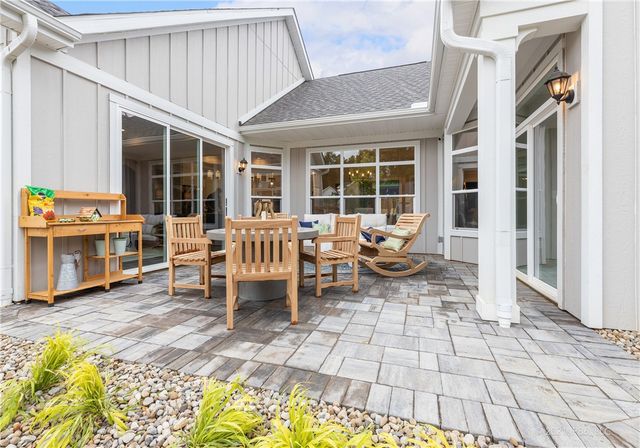 4064 Lakeside Club Drive, College Station, TX 77845