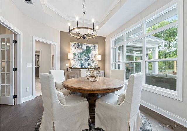 4064 Lakeside Club Drive, College Station, TX 77845