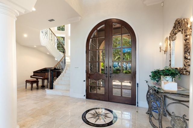 7 Bay Cove Lane, Shalimar, FL 32579