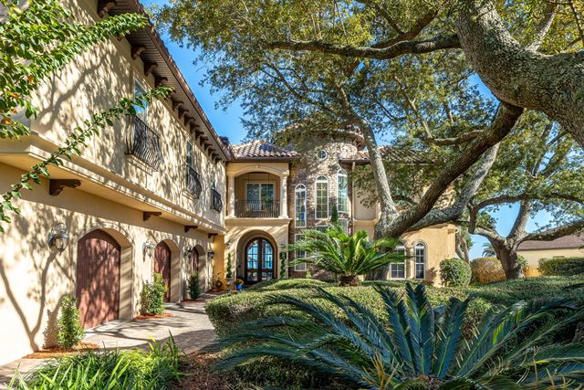 7 Bay Cove Lane, Shalimar, FL 32579