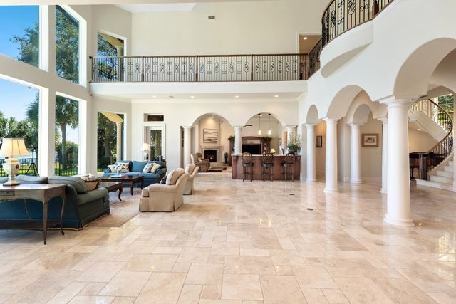 7 Bay Cove Lane, Shalimar, FL 32579