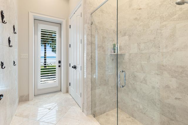 7 Bay Cove Lane, Shalimar, FL 32579