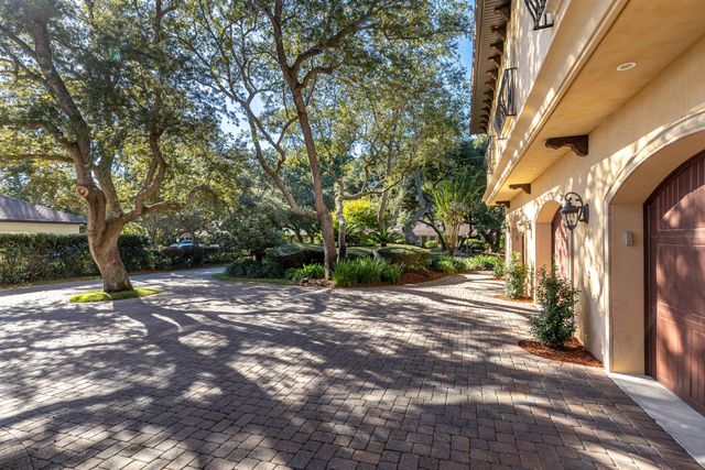 7 Bay Cove Lane, Shalimar, FL 32579