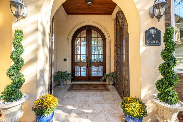 7 Bay Cove Lane, Shalimar, FL 32579