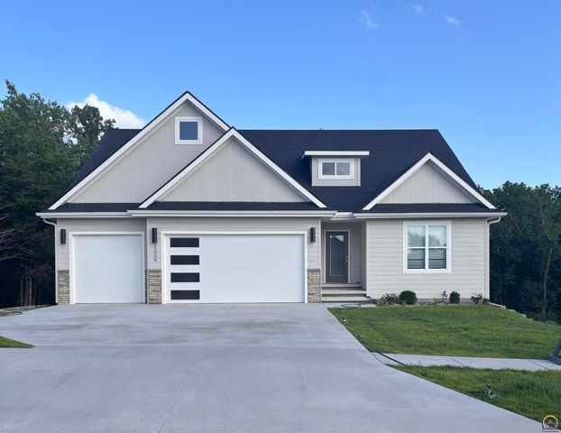 3309 SE 23rd ST, Topeka, KS 66605