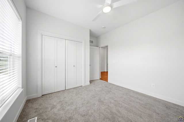 3309 SE 23rd ST, Topeka, KS 66605