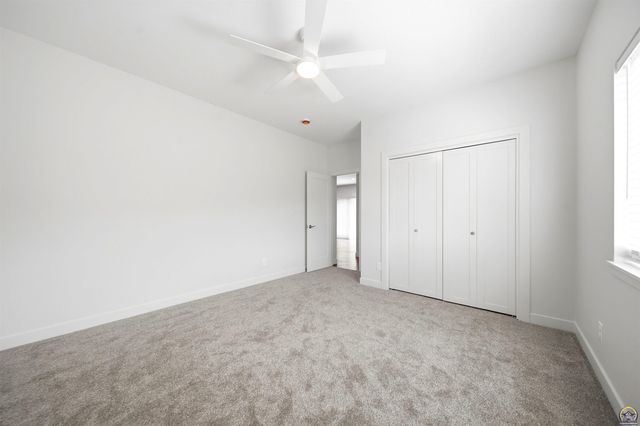 3309 SE 23rd ST, Topeka, KS 66605