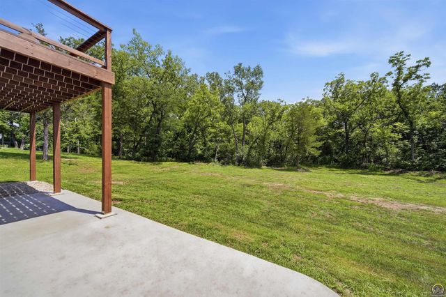 3309 SE 23rd ST, Topeka, KS 66605