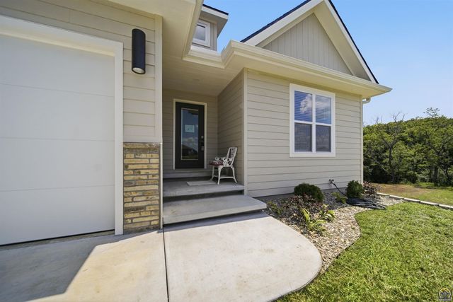 3309 SE 23rd ST, Topeka, KS 66605