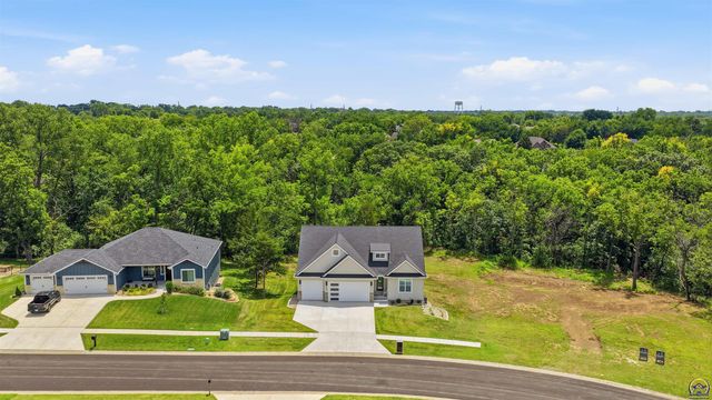 3309 SE 23rd ST, Topeka, KS 66605