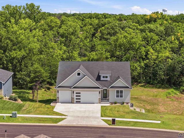3309 SE 23rd ST, Topeka, KS 66605