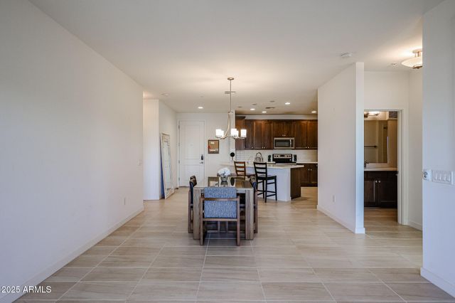 2511 W Queen Creek Road 337, Chandler, AZ 85248