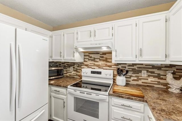12650 W 108th Street, Overland Park, KS 66210
