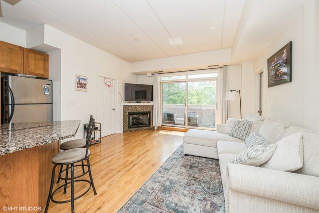 657 W Fulton Street 207, Chicago, IL 60661