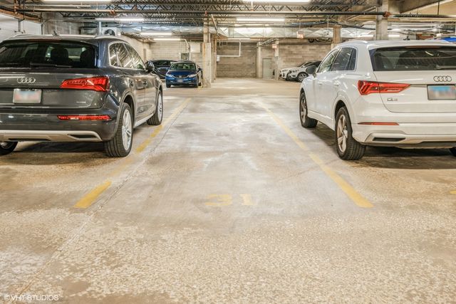 657 W Fulton Street 207, Chicago, IL 60661