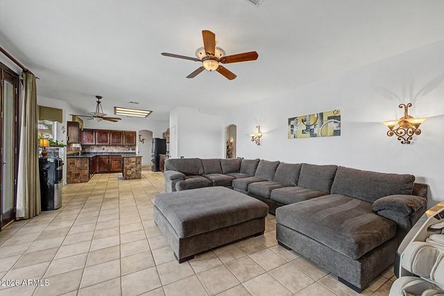 6154 W QUAIL Avenue, Glendale, AZ 85308