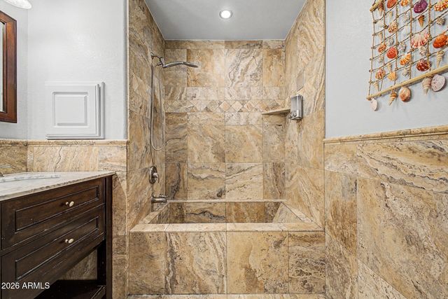 6154 W QUAIL Avenue, Glendale, AZ 85308