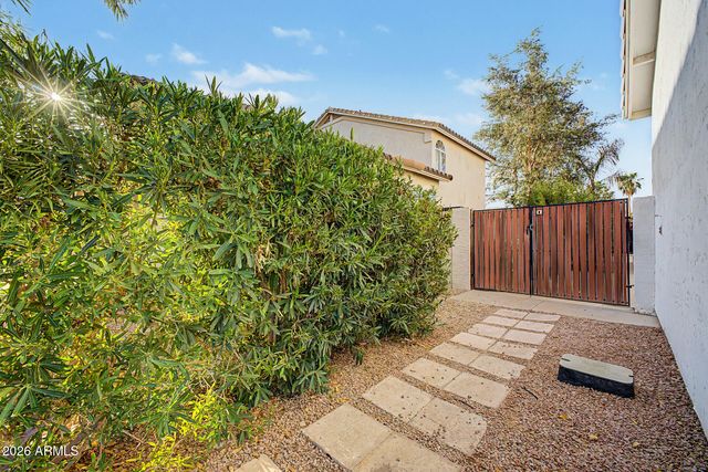 6154 W QUAIL Avenue, Glendale, AZ 85308