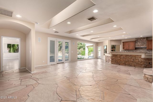 3342 E SUNCREST Court, Phoenix, AZ 85044