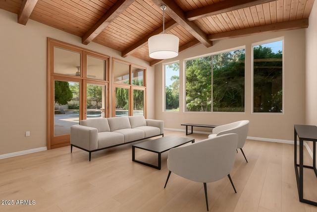 3342 E SUNCREST Court, Phoenix, AZ 85044