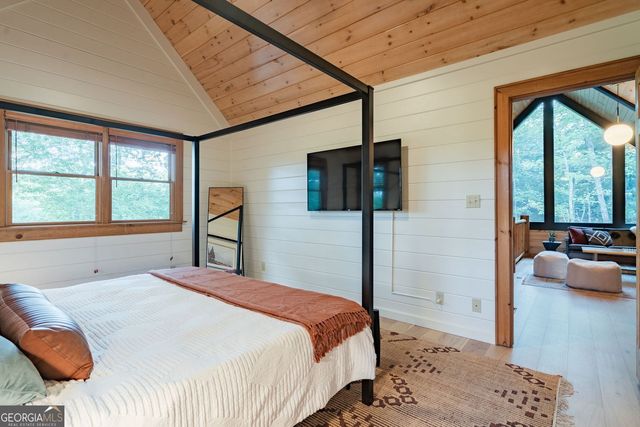 140 Black Oaks Road, Cherry Log, GA 30522