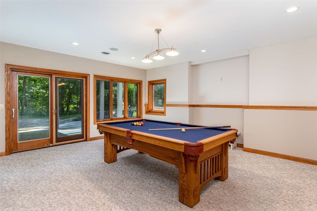 4882 Copperstone Drive, Ames, IA 50010