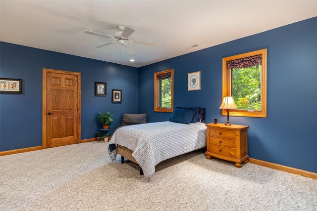 4882 Copperstone Drive, Ames, IA 50010