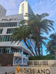 325 S Biscayne Blvd 1822, Miami, FL 33131
