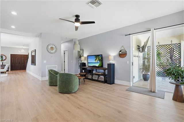 2649 Citrus Key Lime CT, Naples, FL 34120