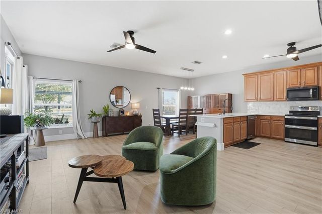 2649 Citrus Key Lime CT, Naples, FL 34120