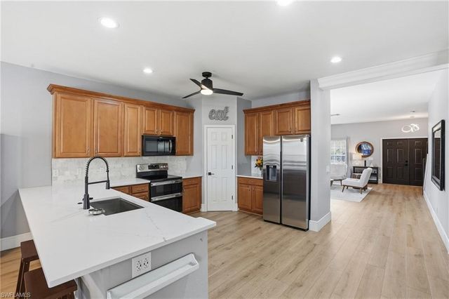 2649 Citrus Key Lime CT, Naples, FL 34120