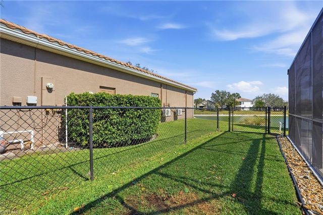 2649 Citrus Key Lime CT, Naples, FL 34120