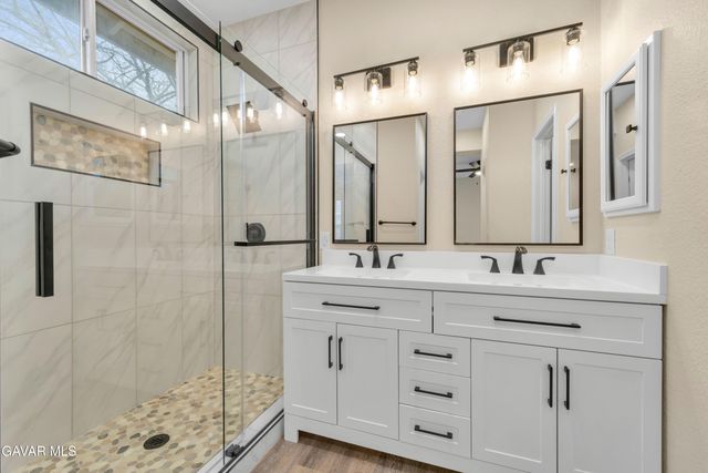 43323 Honeybee Lane, Lancaster, CA 93536