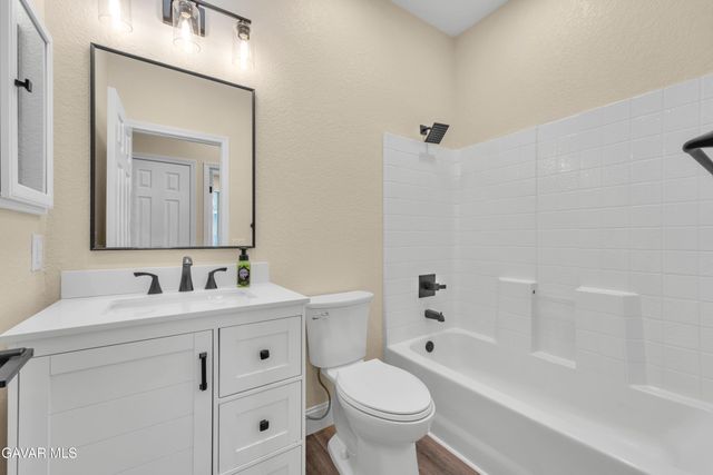 43323 Honeybee Lane, Lancaster, CA 93536