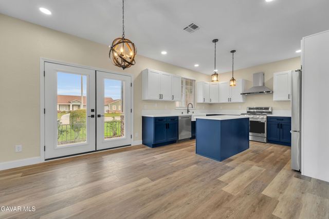 43323 Honeybee Lane, Lancaster, CA 93536