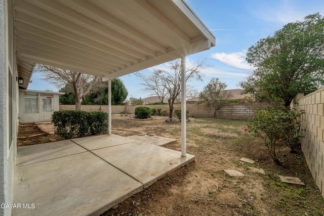 43323 Honeybee Lane, Lancaster, CA 93536