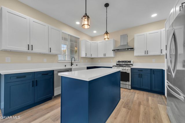 43323 Honeybee Lane, Lancaster, CA 93536