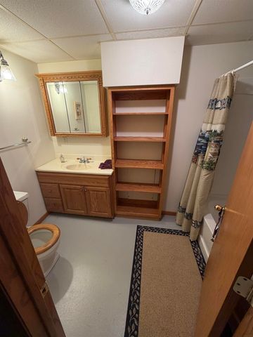 203 E Benton Street, Hazleton, IA 50641