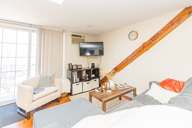 151 High Street, Portsmouth, NH 03801