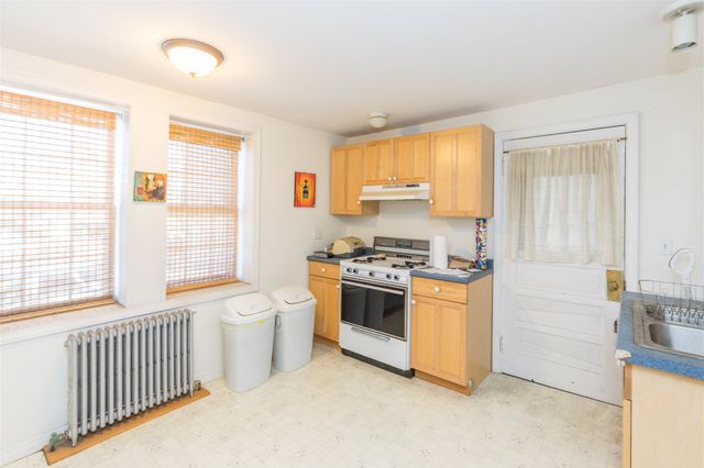 151 High Street, Portsmouth, NH 03801