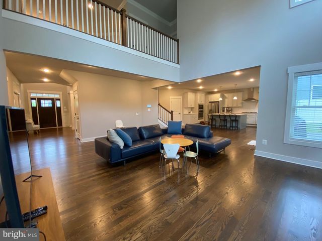 2233 N UNDERWOOD ST, Falls Church, VA 22043