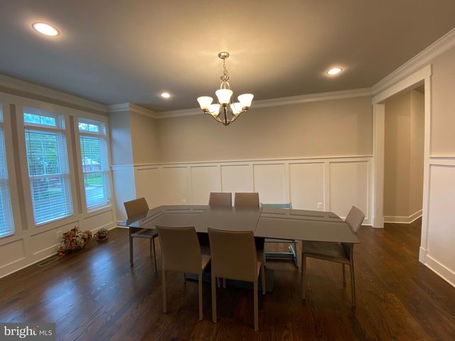 2233 N UNDERWOOD ST, Falls Church, VA 22043