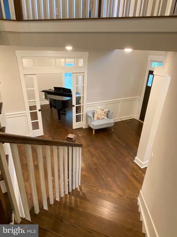 2233 N UNDERWOOD ST, Falls Church, VA 22043